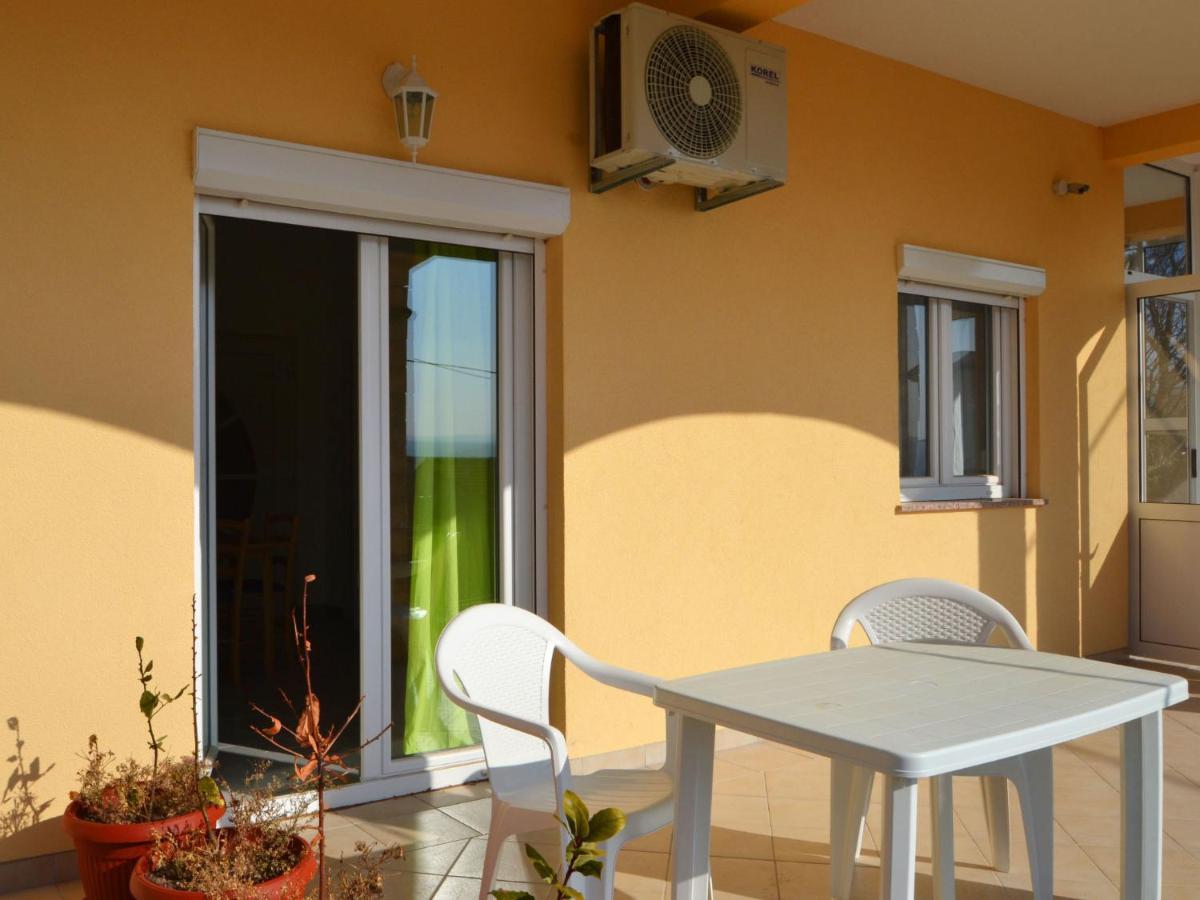 Apartment Ivan-4 By Interhome Maslenica Exterior foto